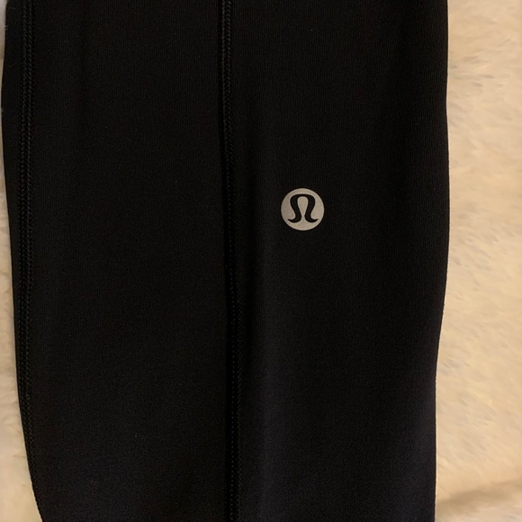 Lulu Leggings - Picture 2 of 3